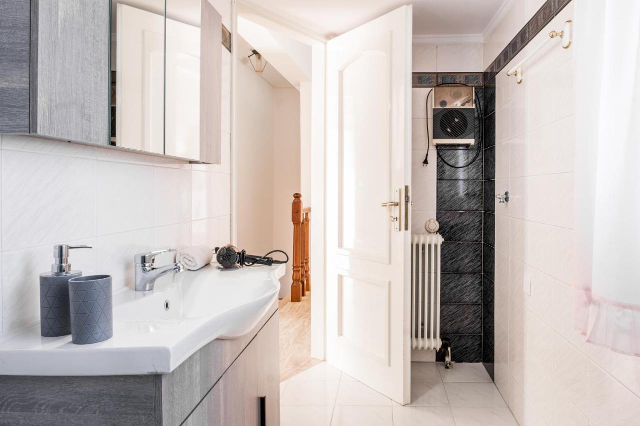 The Home Sweet Home - Family Friendly 2 Floor Apartment Kalamata Eksteriør billede